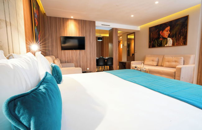 First Suites Hôtel - Photo 13