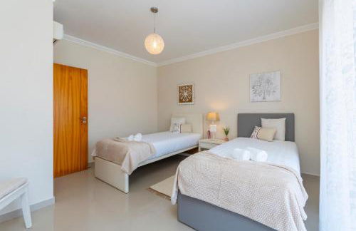 Close to the sea, to Lisbon and to your heart - Foto 18