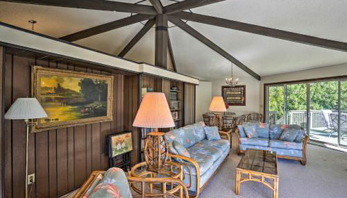 Woodsy Willow Creek Getaway with Pool and Deck! - Foto 4