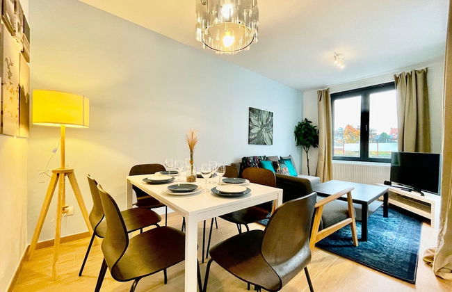 Luxury 2BR 1BA Near Fashion District by Oneluxstay - Foto 24