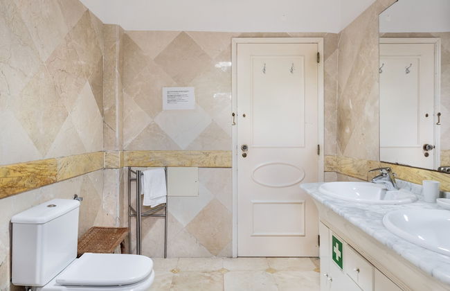 JOIVY Splendid 4-BR House w/Swimming Pool & Sea View - Foto 44