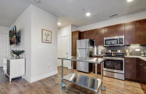 Experience Downtown Studio Near River Walk - Foto 20