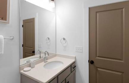 Landing Stylish 2BD Gym Clubhouse - Photo 16