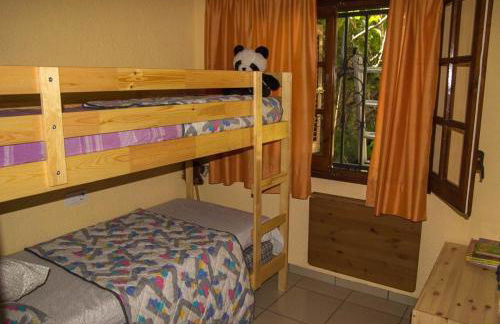 Casita blanca con fibra óptica y piscina cominutaria - Foto 25