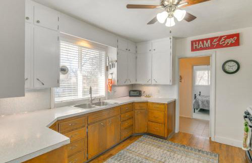 2 Mi to Snake River Quaint Farmhouse with Patio! - Foto 2