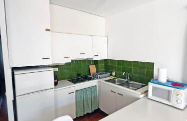 Apartamento en la Escala con piscina y parking - Foto 9