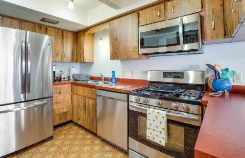 Walk to Restaurants Downtown Leesburg Townhome! - Foto 8