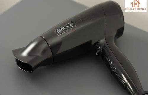 Large Home - Free Parking-WiFi By Hinkley Homes Short Lets & Serviced Accommodation - Foto 39