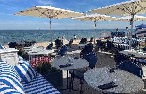 Appartement deux pièces élégant avec Vue sur Parc - Plage & Centre-Ville à Pied - Photo 14