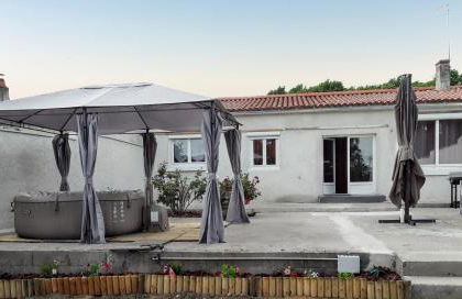 Maison confortable à Mareuil-sur-Cher avec équipements modernes - Photo 1