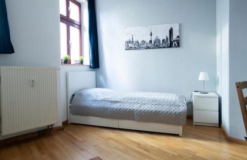 Alt-Berliner Eckkneipe - "Feuchte Ecke" - Foto 13