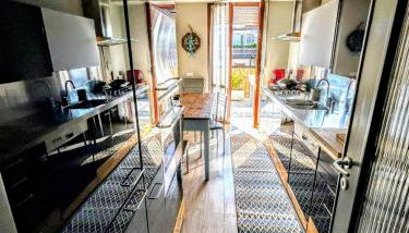 -Penthouse con Terrazza Panoramica -Free Parking- - Foto 4