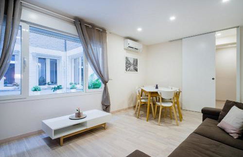 Exclusive quietness in the heart of Madrid with Public Parking, Breakfast, 2 bathrooms - Photo 46