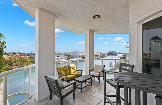 Sun West Palms 301 - Photo 1