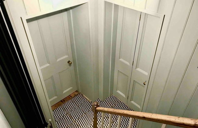 Beachfront Apartment With Woodburner & Courtyard - Photo 22