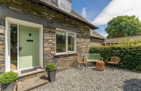 Duckling Cottage - Photo 1