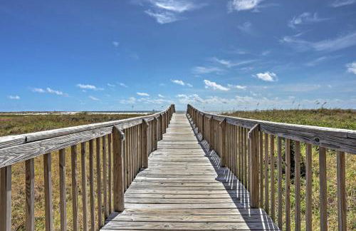Beachfront Bliss on Dauphin Island with Pool Access! - Foto 16