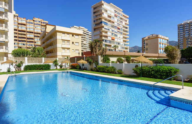2 bedroom Apartment in Fuengirola with swimming pool and terrace - Photo 18