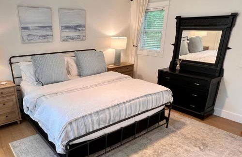 Sleeps 10, Approx 1 Mile to the Beach, Fully Renovated in 2025 - Foto 11