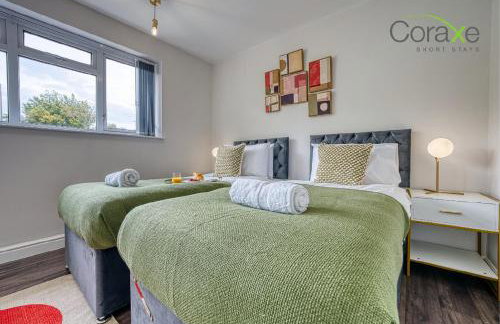 3 Bedroom Blissful Living for Contractors and Families by Coraxe Short Stays - Photo 25