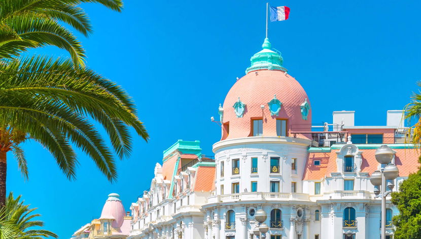 Bus touristique de Nice