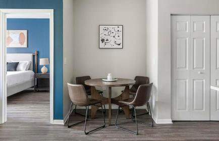 Landing Modern 2BD Pool Clubhouse - Foto 15