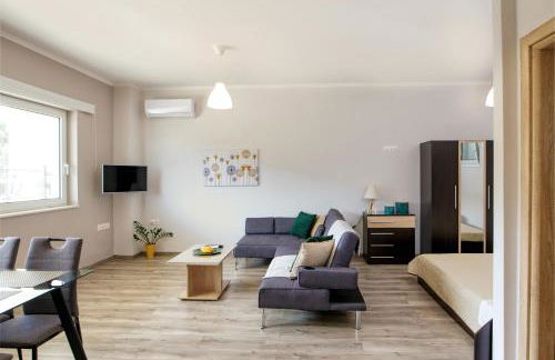 Stellina's new studio 5min from beach - Foto 1