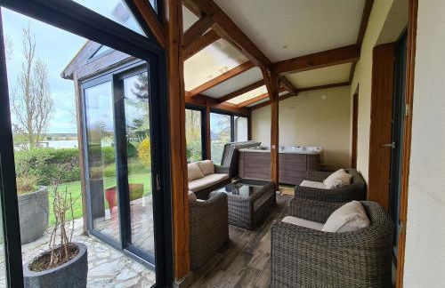 Grande Maison au Bord d'un Lac avec Spa, Jardin Clôturé et Proche du ZooParc de Beauval - FR-1-591-336 - Foto 31