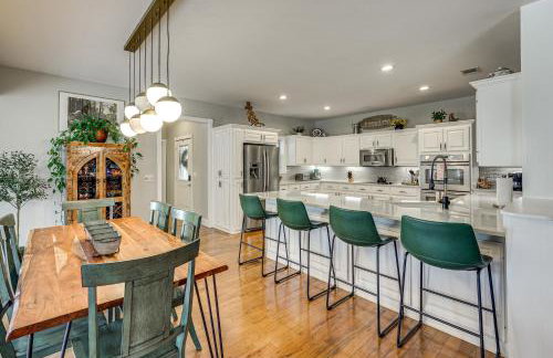 Spacious Getaway By Wolf Pen Gap 15 Acres and Pool! - Foto 8