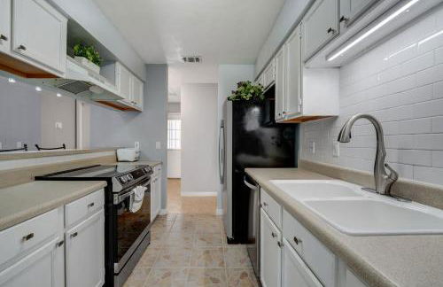 Charming Palm Bay Retreat with Garden - Foto 27