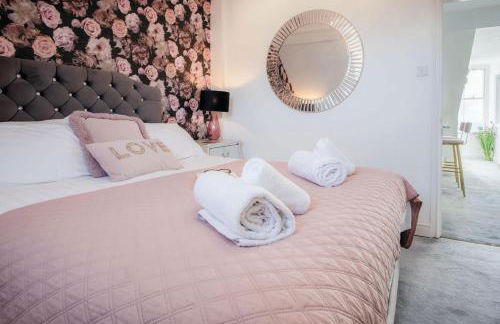 The Penthouse - Luxury 1 Bed - Panorama - Tenby - Photo 68