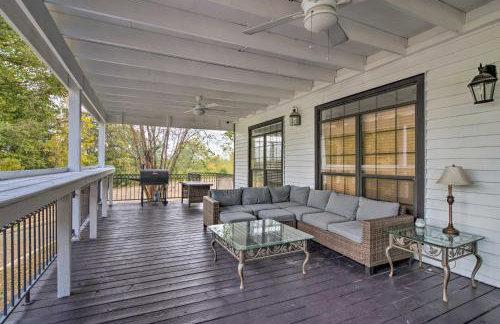 Starkvegas Clubhouse about 2 Mi to MSU Campus! - Foto 2