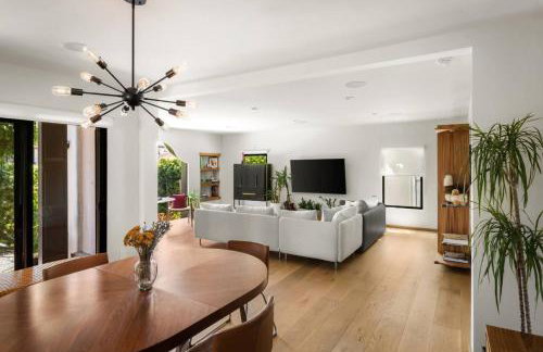 NEW! High-End Spanish Duplex | Luxury 3BR - Foto 20