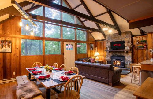 Gorgeous Chalet in the Poconos w/ Hot Tub! - Foto 5