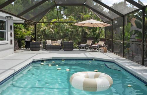 Lotus House - Relaxation - close to Beaches - Heated Pool - Foto 1