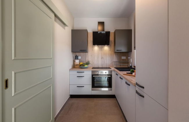 Gorgeous Villa With Pool and Terrace Surrounded by Nature - Foto 6