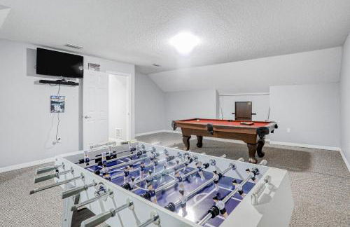 Updated, dog-friendly gem w/fenced yard, foosball & pool tables, WiFi, fireplace - Foto 27