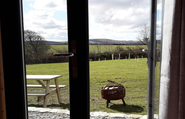 Hornbeam Eco Cabin - Sleeps 2 - Valley View - Foto 8