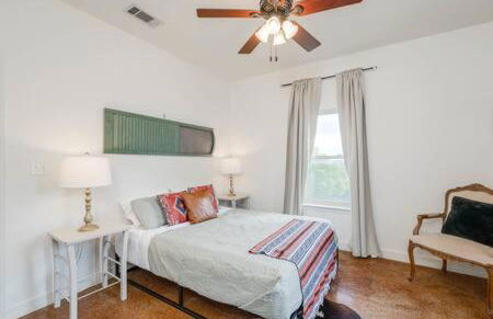 The Outlook - Spa and deck views of Hill Country - Foto 103