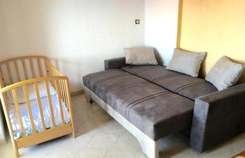 4 Roses Apartment - Photo 23