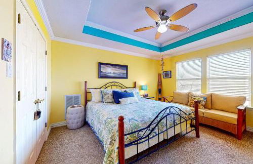 Lakefront Estate Stunning Views, Deck, Bar and Dock - Foto 21