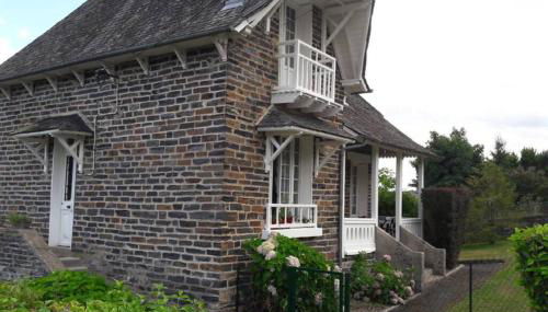 LES HORTENSIAS Spacieuse Maison en ardoise du pays FIBRE - Foto 5