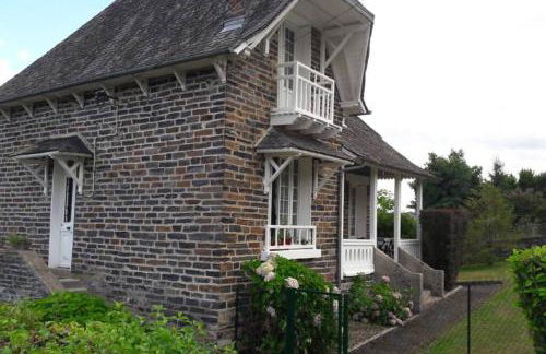 LES HORTENSIAS Spacieuse Maison en ardoise du pays FIBRE - Foto 5