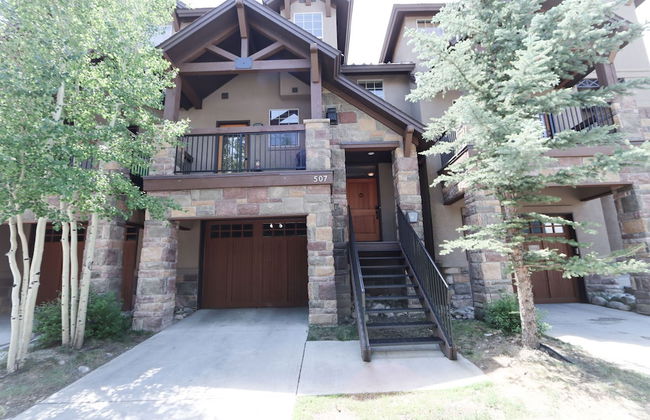 New Downtown Luxury Hideaway Skiing - Photo 1