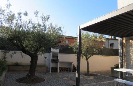 Escape to a spacious retreat with garden - Foto 49