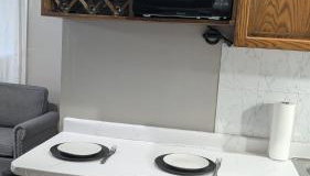 Private, Spacious & Comfy 1 bedroom Entire Suite With Separate Entry & Free Parking - Foto 4