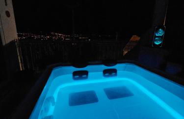 Marily's seaview suite with private JACUZZI and BBQ - Photo 3