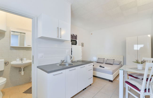 Apartments Liovic - Photo 10