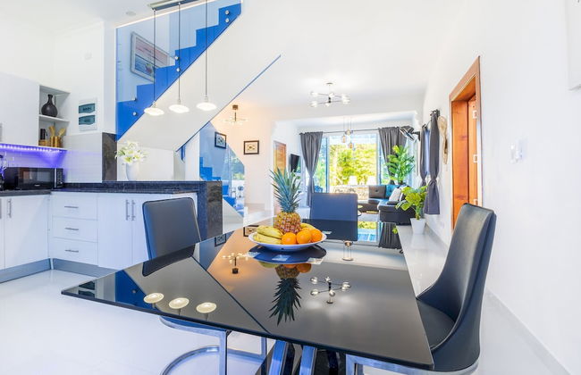 New Stylish 3BR Villa With Private Pool Terrace - Foto 28