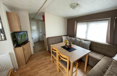 Caravan - Sleeps 10 - Pet Friendly - Parking - Foto 23